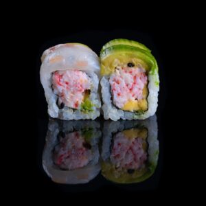 237 - URAMAKI RAINBOW ROLL