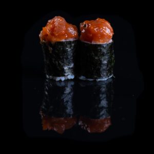 142 - GUNKAN SPICY TUNA